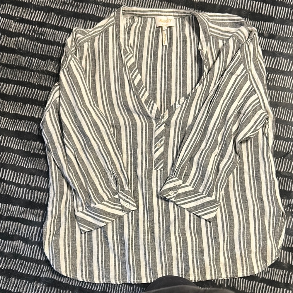 Laundry By Shelli Segal Black and White Notched Collar Blouse